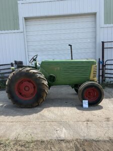 TRACTOR 154