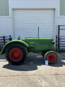 TRACTOR 158 1945 OLIVER 70 ST.