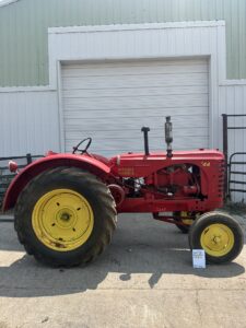 TRACTOR 134